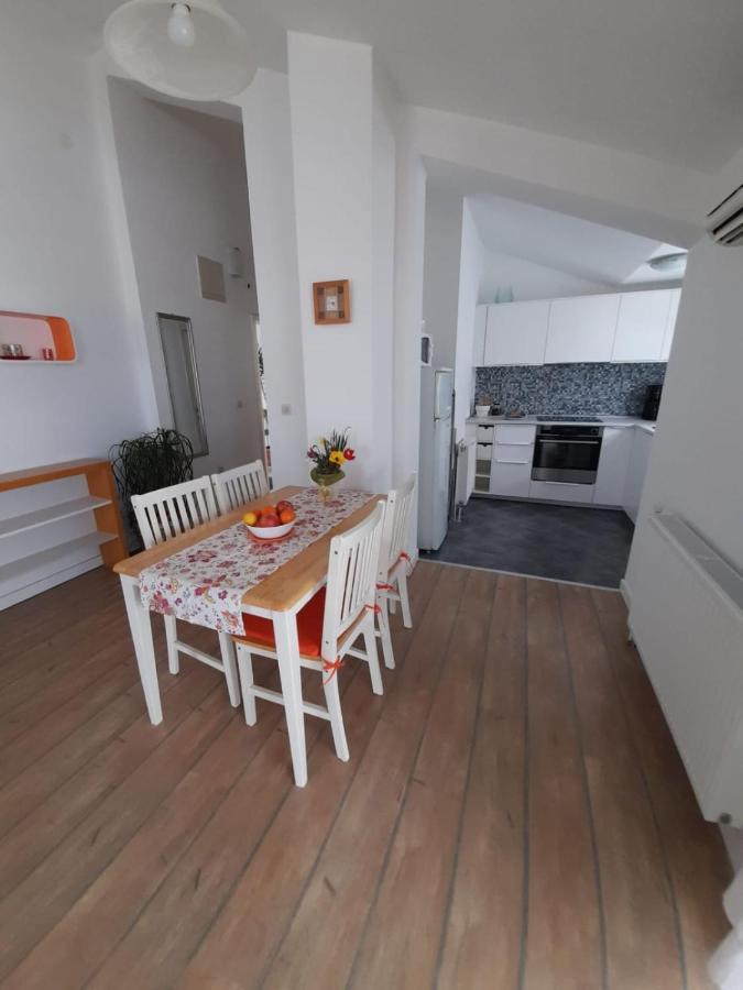 Apartments A&T Sukošan エクステリア 写真