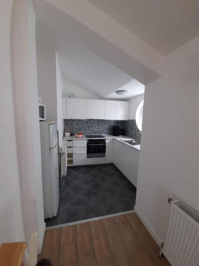 Apartments A&T Sukošan エクステリア 写真